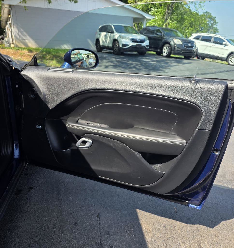 Used 2015 Dodge Challenger R/T Plus RWD image 21