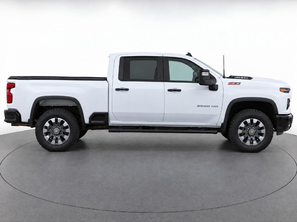 Used 2025 Chevrolet Silverado 2500 Custom w/ Custom Value Package AWD/4WD image 8