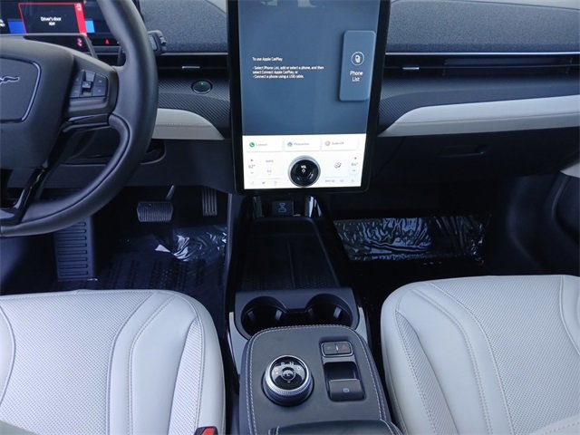 Used 2022 Ford Mustang Mach-E Premium image 11