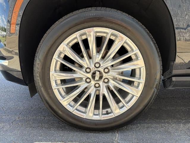 Certified 2025 Cadillac Escalade Premium Luxury AWD/4WD image 11