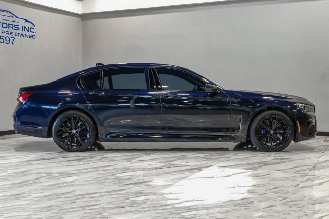 Used 2022 BMW 750i xDrive w/ Luxury Rear Seating Package AWD/4WD image 11