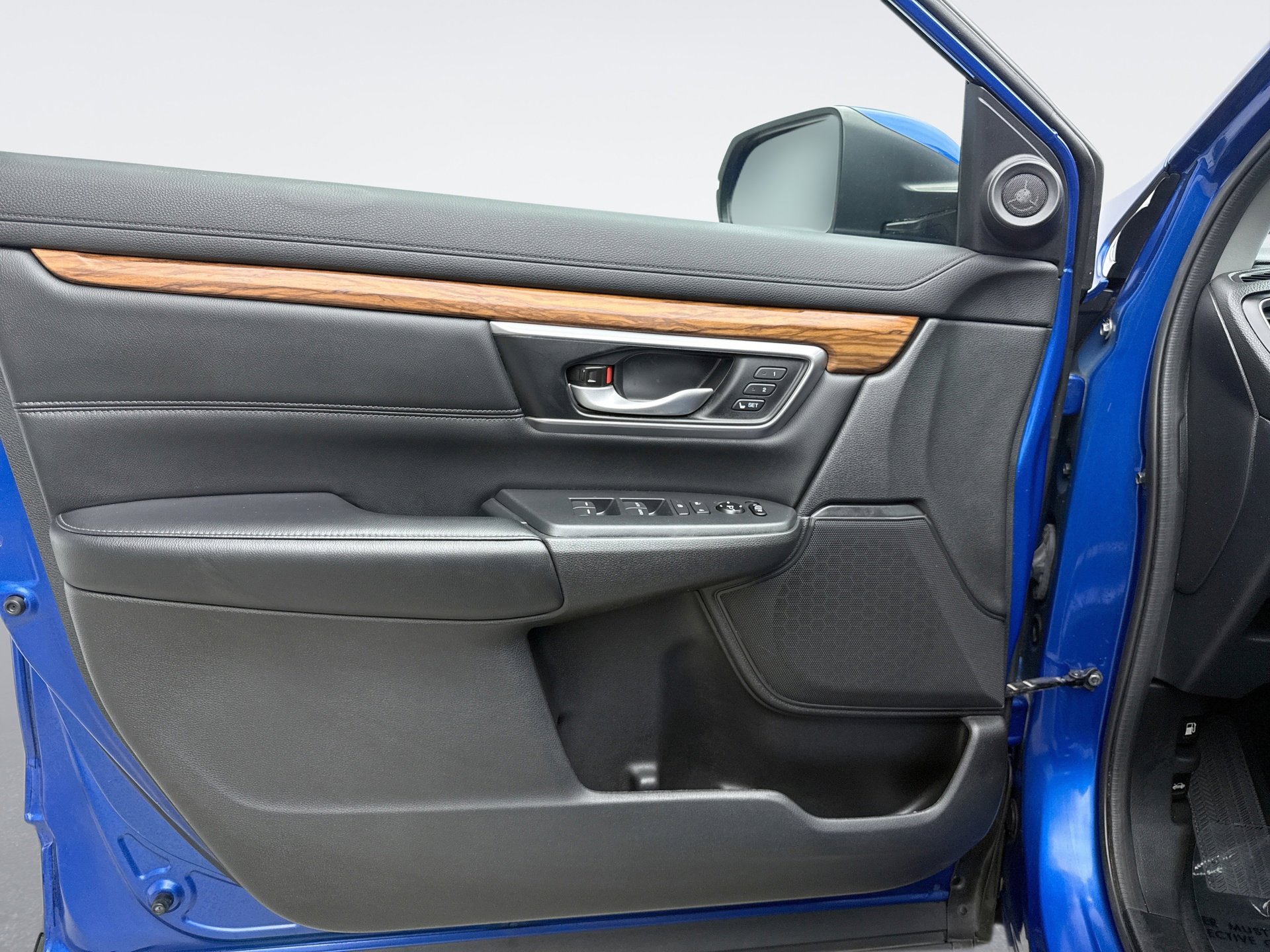 Used 2020 Honda CR-V EX-L image 9