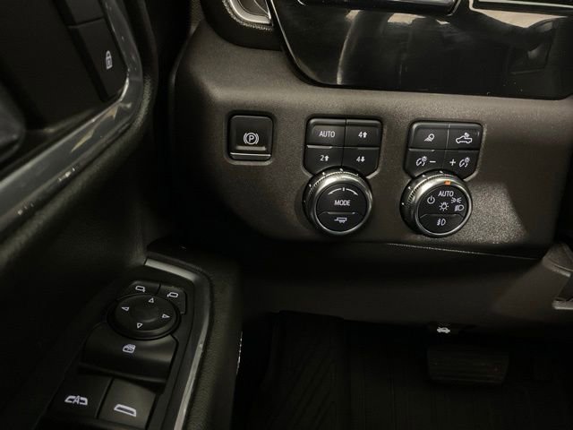Used 2024 GMC Sierra 1500 Elevation w/ Elevation Premium Package AWD/4WD image 28