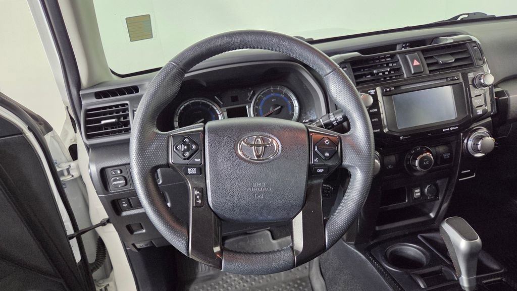 Used 2019 Toyota 4Runner TRD Off-Road Premium AWD/4WD image 17