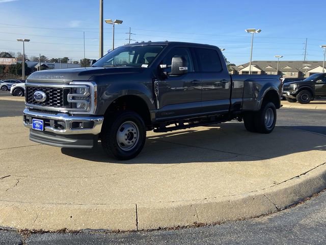 New 2026 Ford F350 XLT w/ XLT Premium Package image 5