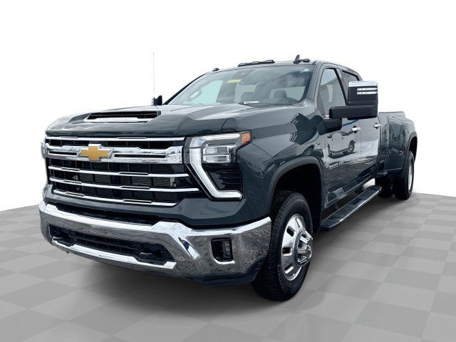 Certified 2025 Chevrolet Silverado 3500 LTZ w/ LTZ Convenience Package image 1