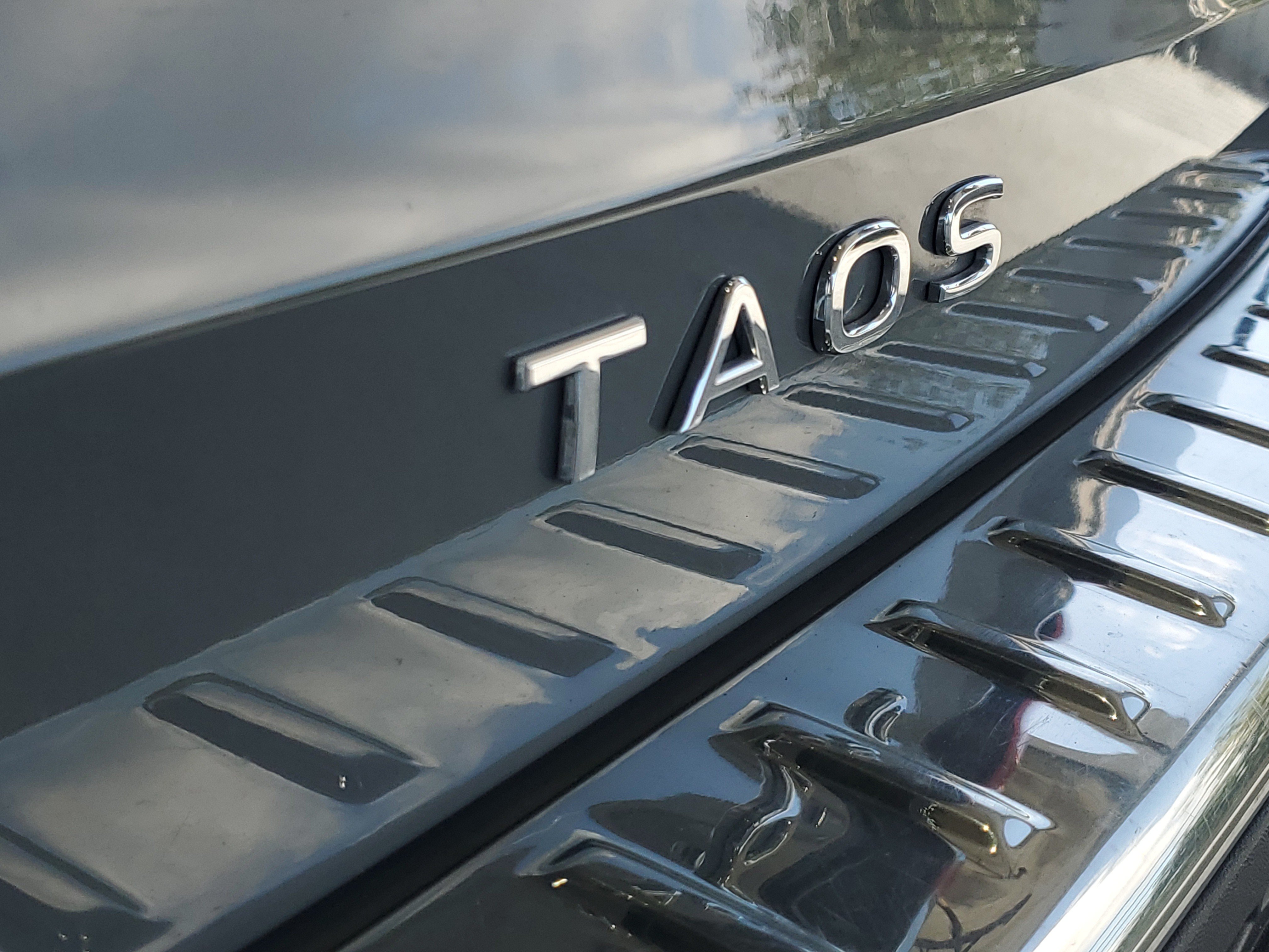 Used 2024 Volkswagen Taos SEL AWD/4WD image 6