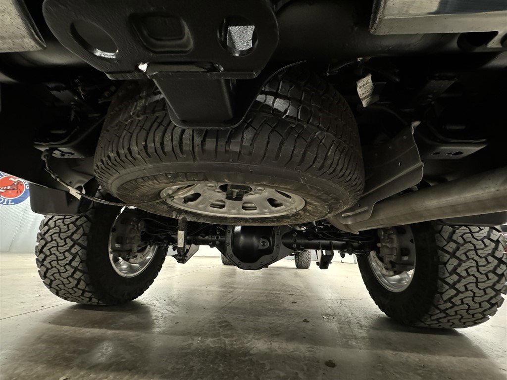 Used 2024 Chevrolet Silverado 2500 LT w/ All Star Edition image 39