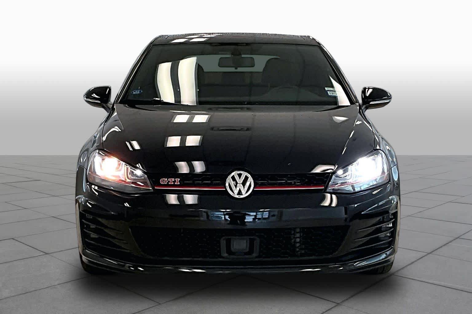 Used 2017 Volkswagen GTI Autobahn FWD image 3