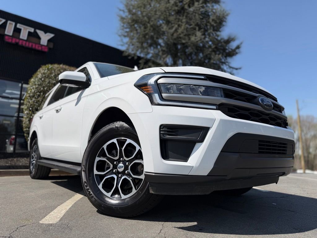 Used 2024 Ford Expedition XLT image 8