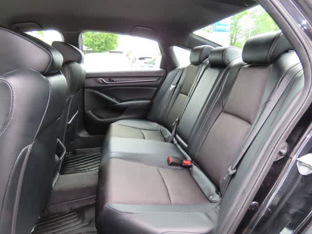 Used 2018 Honda Accord Sport image 13