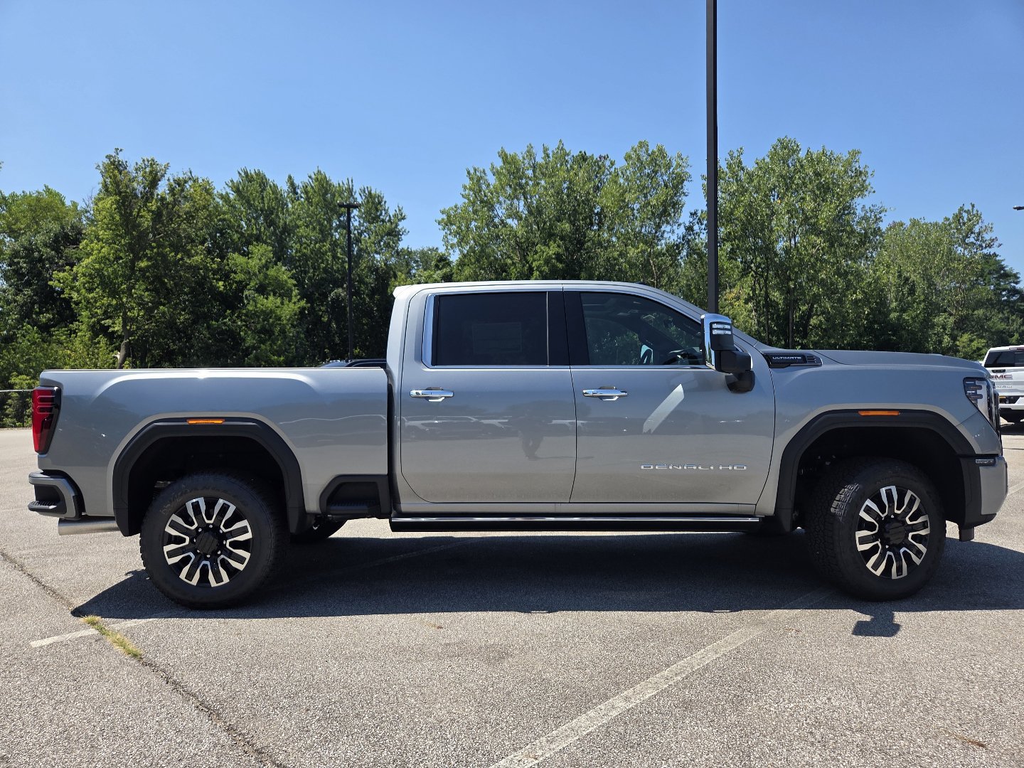 New 2026 GMC Sierra 2500 Denali Ultimate AWD/4WD image 20