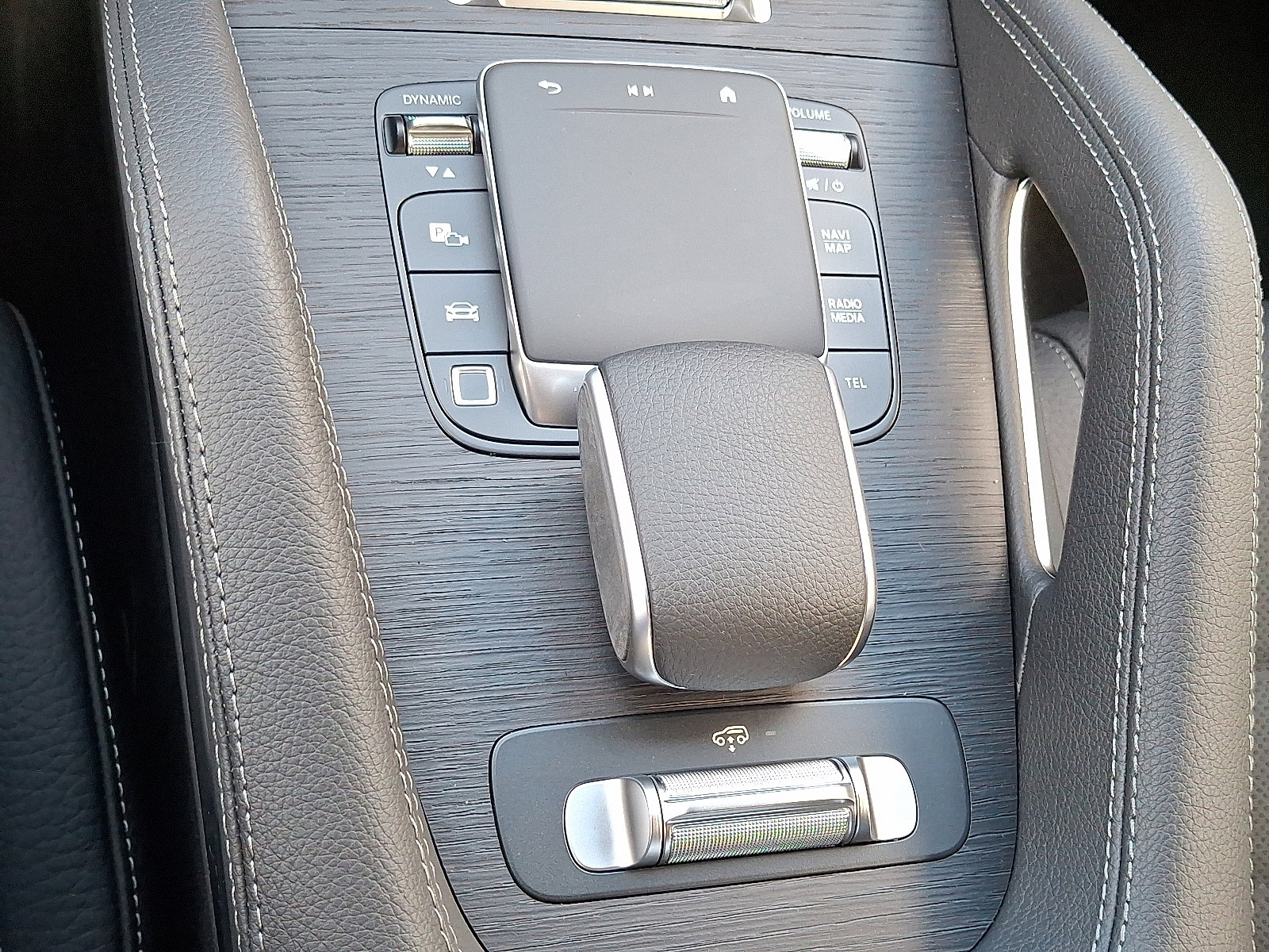 New 2026 Mercedes-Benz GLS 580 4MATIC image 16