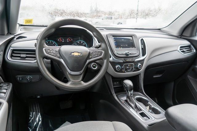 Used 2023 Chevrolet Equinox LS image 13