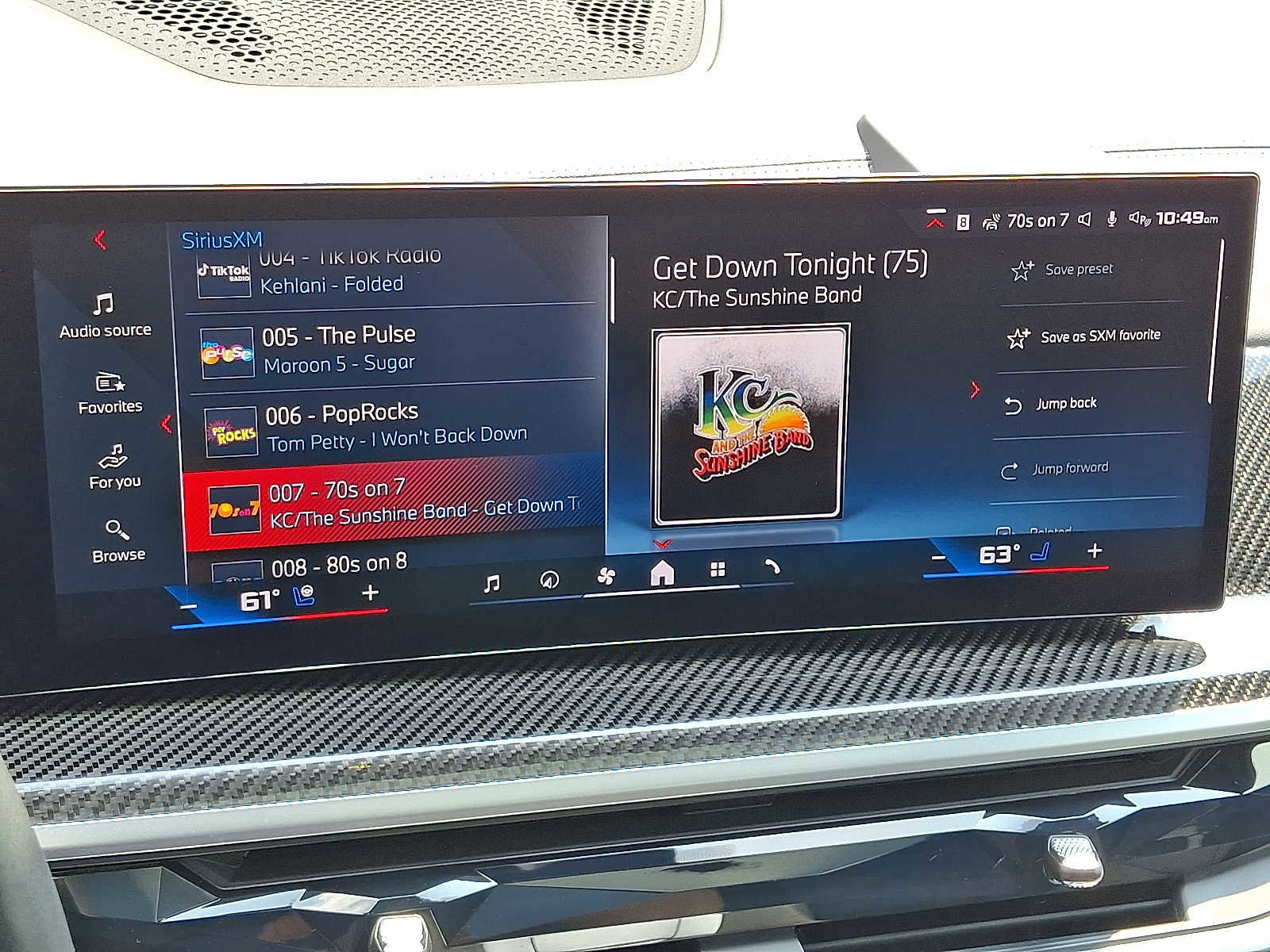 Used 2025 BMW X5 M60i w/ Executive Package image 18