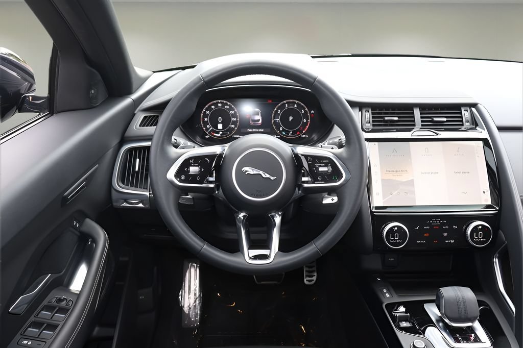 Used 2024 Jaguar E-PACE R-Dynamic SE AWD/4WD image 14
