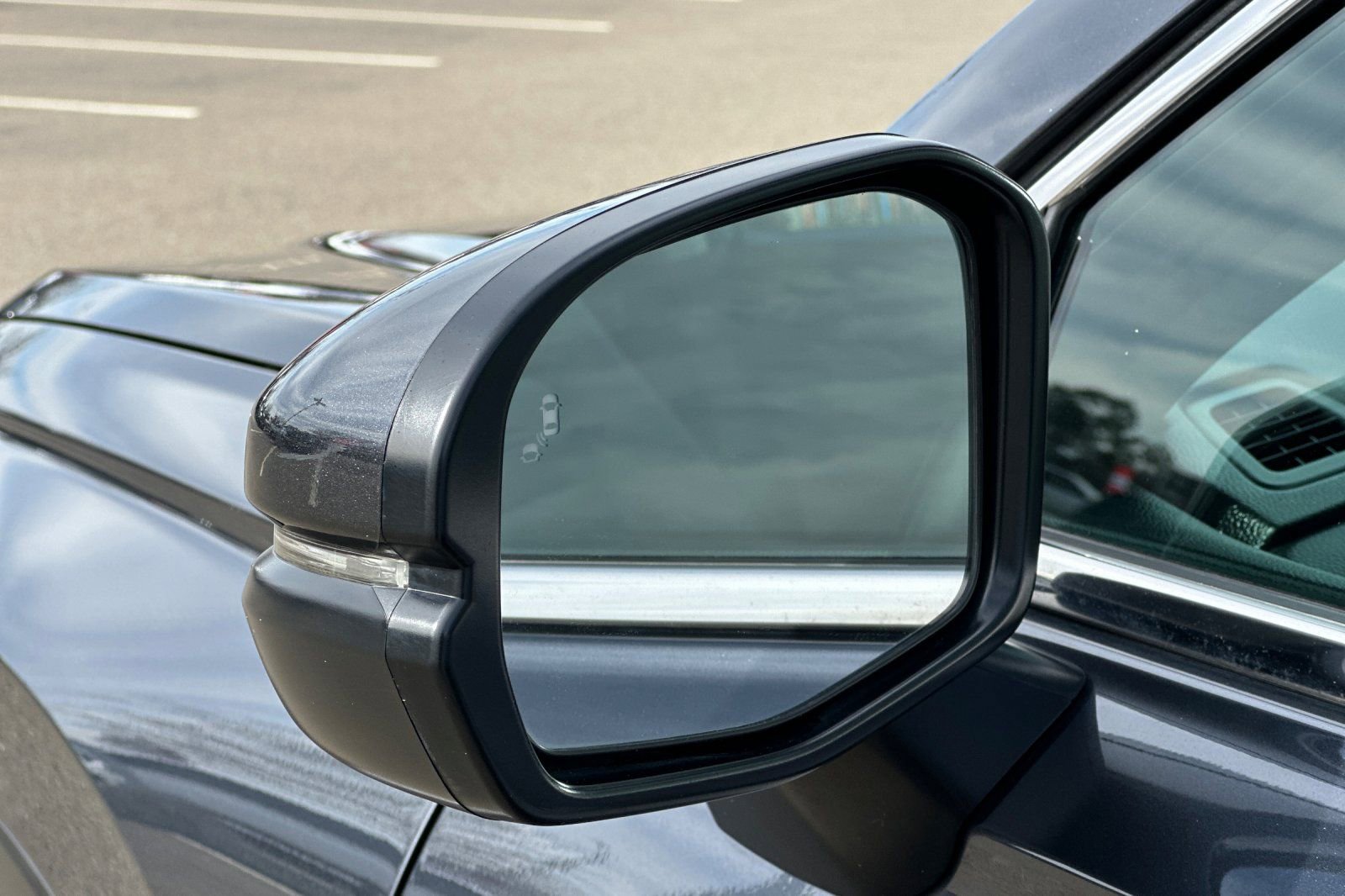 Used 2025 Honda CR-V EX-L image 54