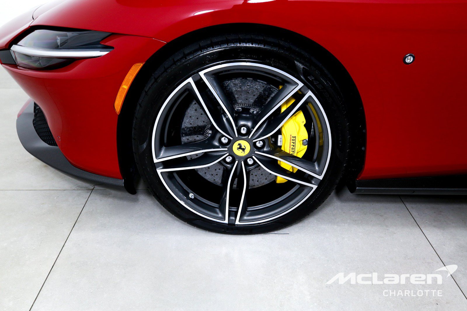 Used 2022 Ferrari Roma RWD image 27