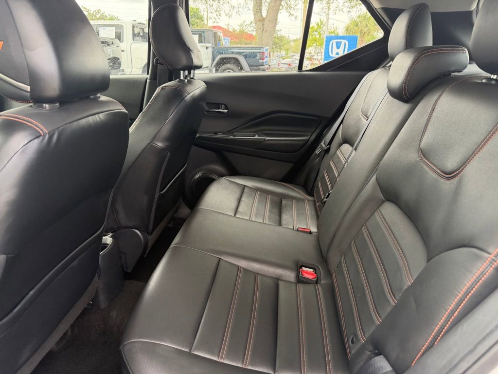 Used 2019 Nissan Kicks SR w/ SR Premium Package image 11