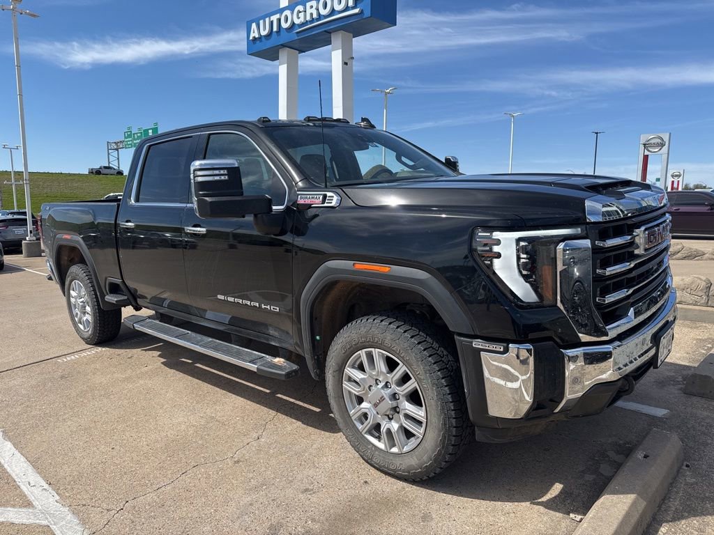 Used 2024 GMC Sierra 2500 SLT w/ SLT Premium Package image 3
