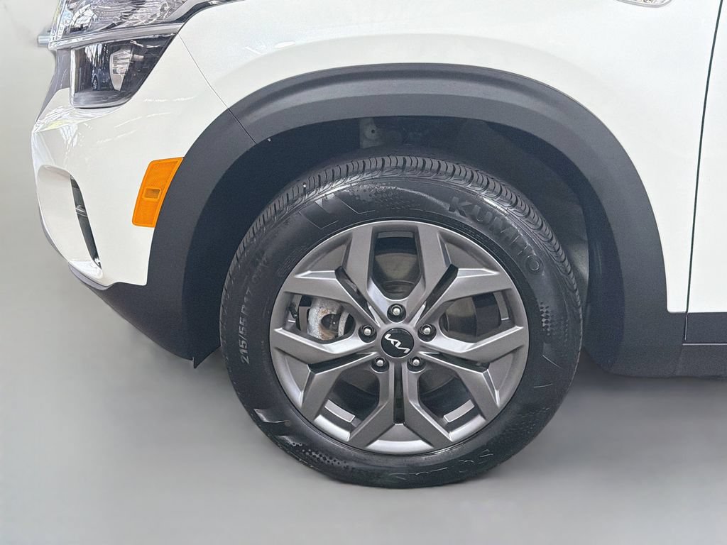 Used 2024 Kia Seltos LX AWD/4WD image 30