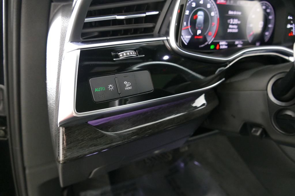 Used 2025 Audi Q7 3.0T Premium Plus image 19