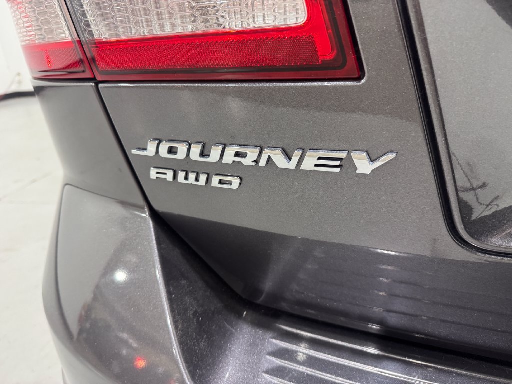 Used 2014 Dodge Journey Limited w/ Flexible Seating Group AWD/4WD image 31