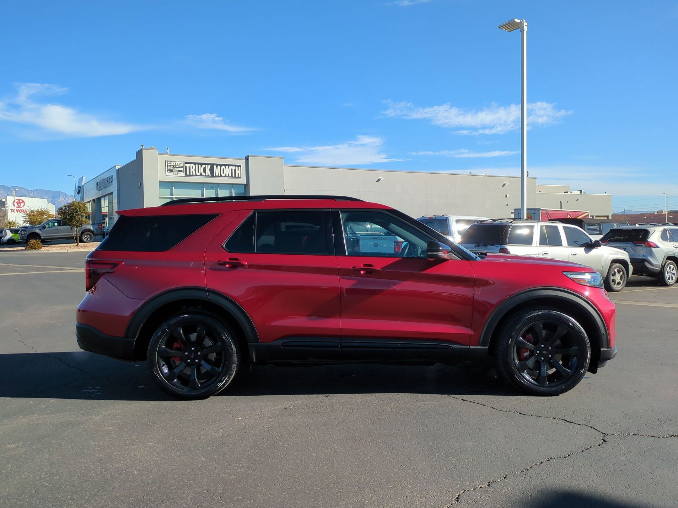 Used 2020 Ford Explorer ST w/ ST Street Pack image 2