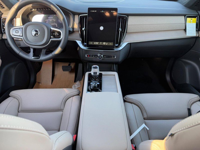 New 2026 Volvo XC90 B6 Ultra w/ Lounge Package image 7