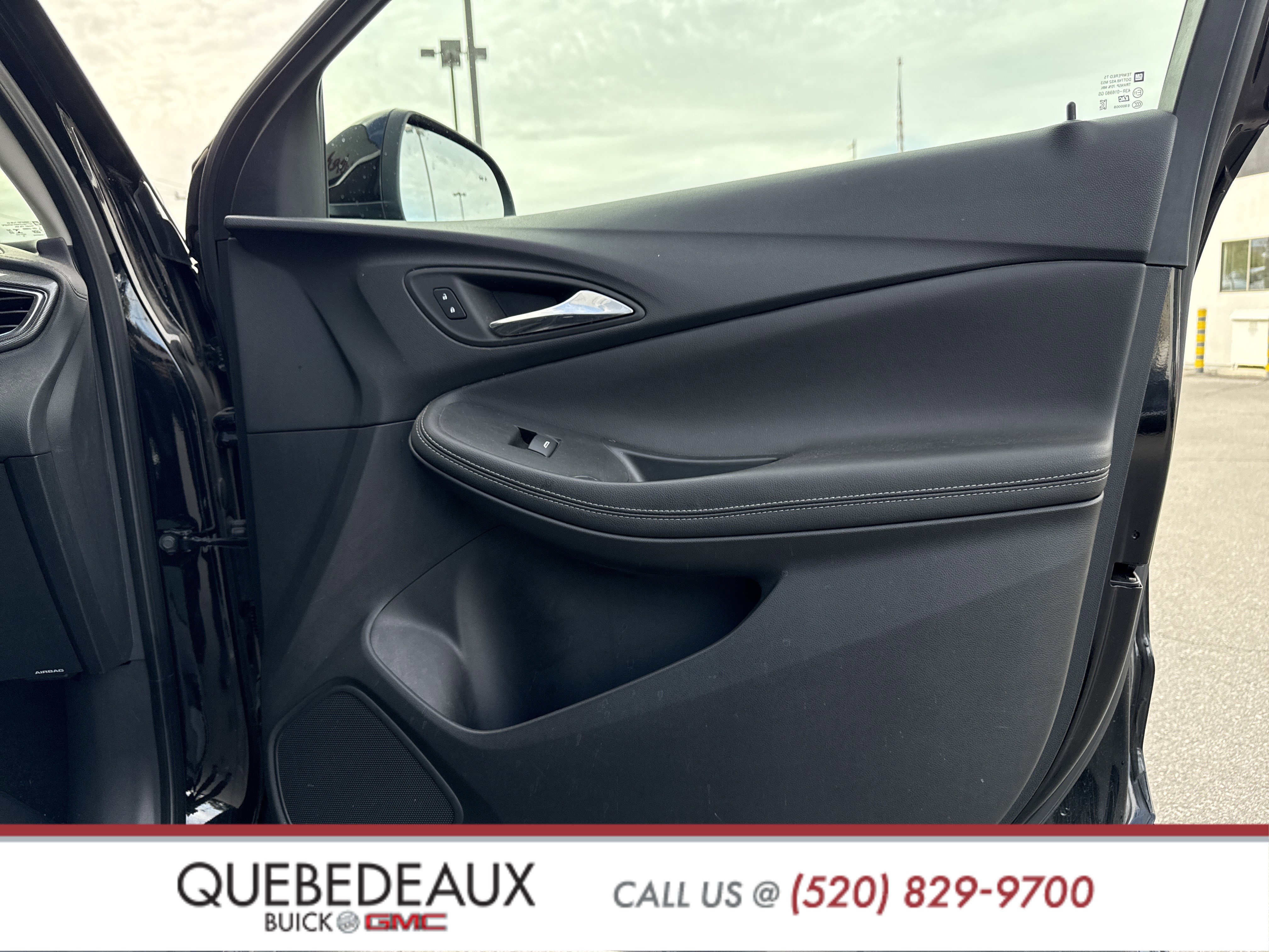 Used 2023 Buick Encore GX Essence w/ Experience Buick Package image 22