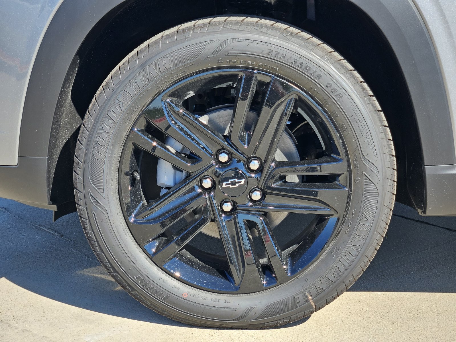 New 2026 Chevrolet Trax ACTIV w/ Driver Confidence Package FWD image 13