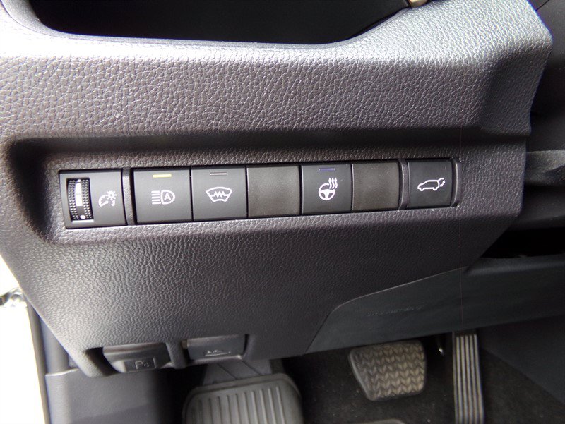 Used 2025 Toyota RAV4 XLE Premium w/ Weather Package FWD image 37