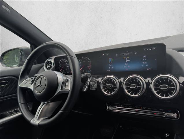 Certified 2024 Mercedes-Benz GLA 250 image 26