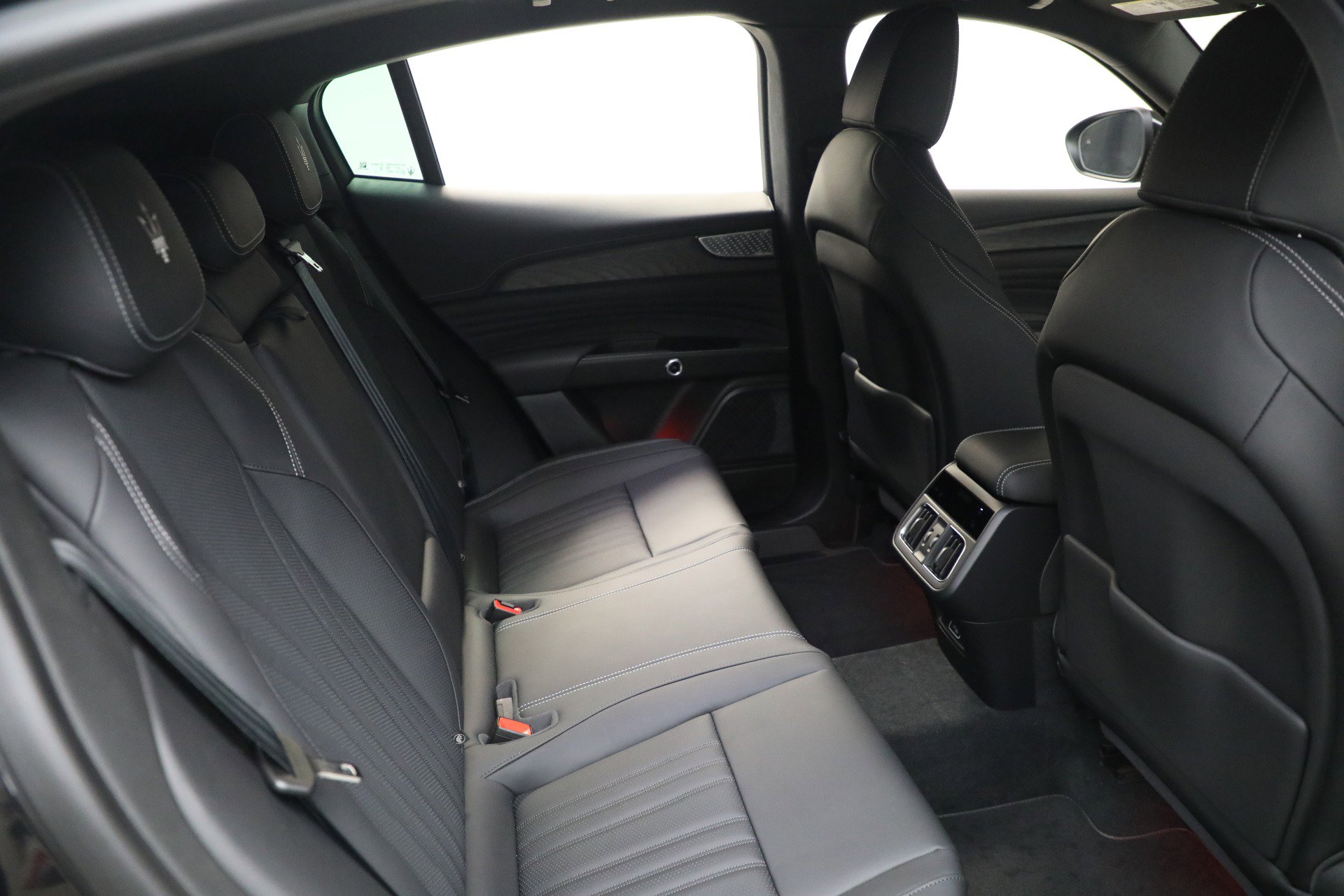 New 2025 Maserati Grecale Modena image 18