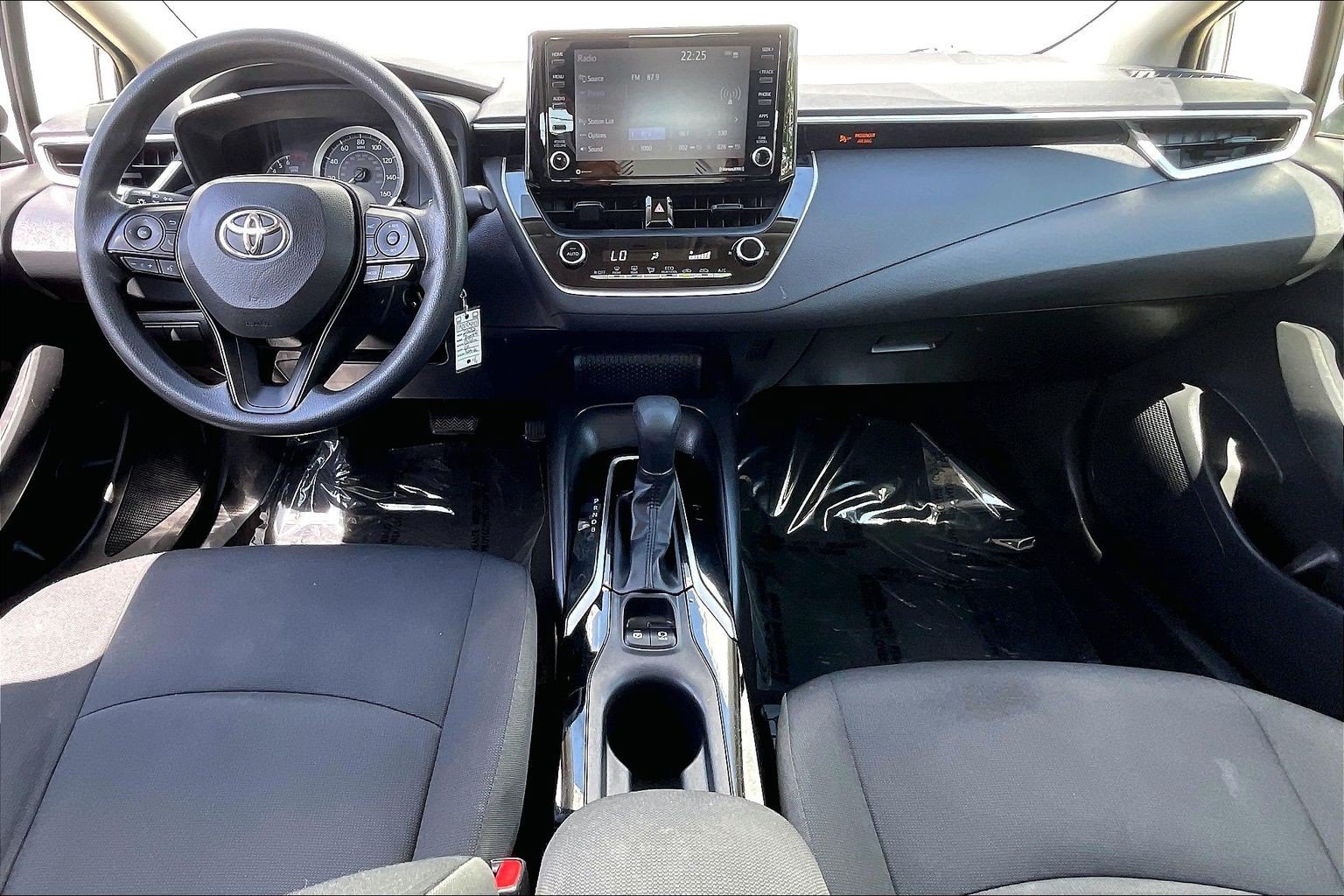Used 2022 Toyota Corolla LE FWD image 19