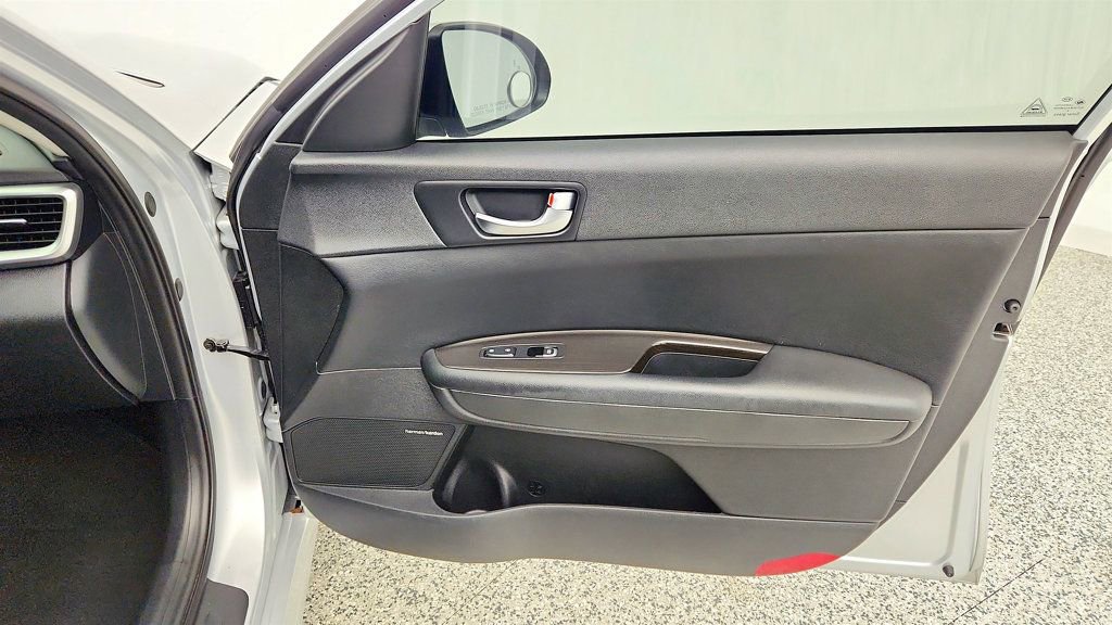 Used 2020 Kia Optima Premium FWD image 27