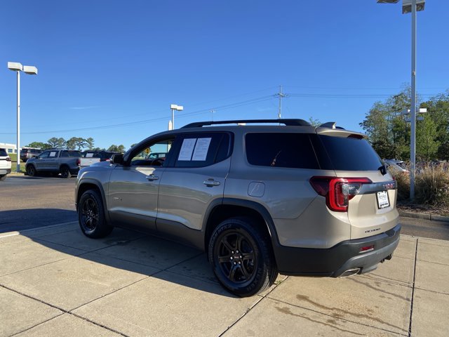 Used 2022 GMC Acadia AT4 w/ Technology Package image 8