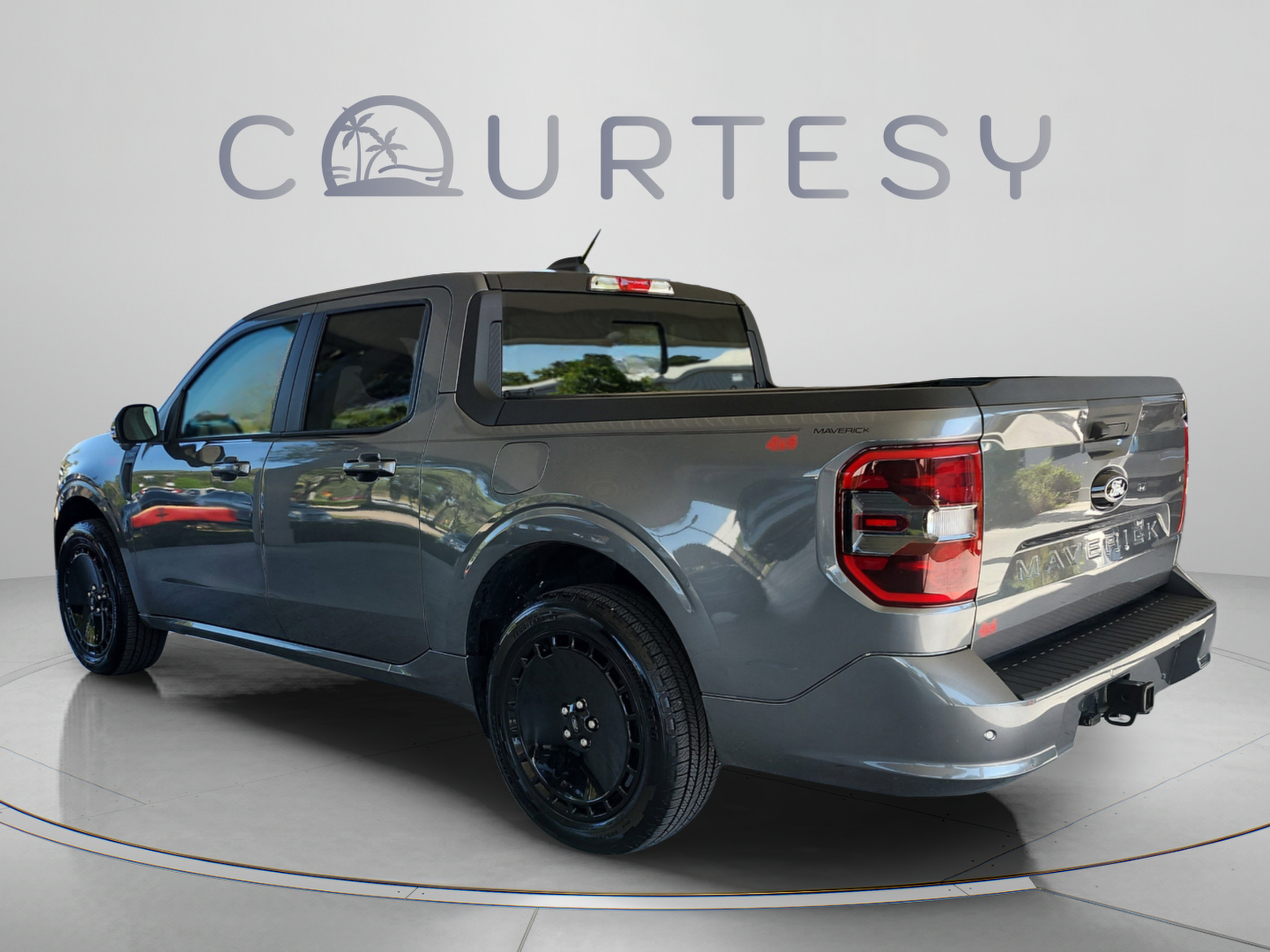 Used 2025 Ford Maverick Lobo AWD/4WD image 4