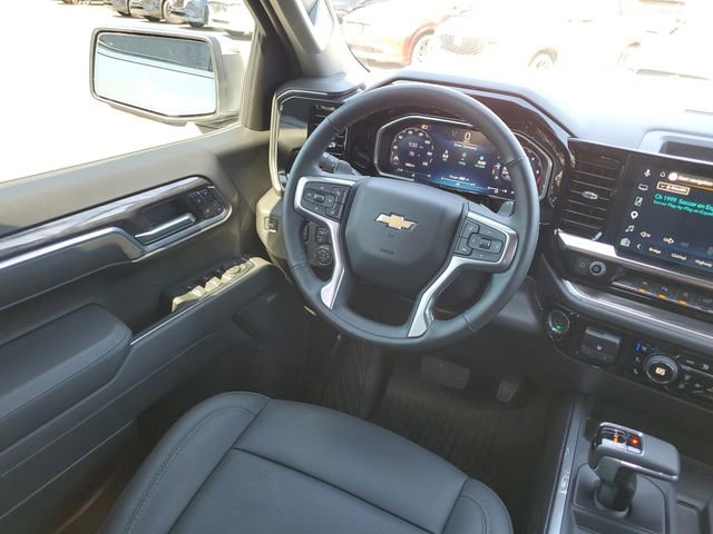 Used 2026 Chevrolet Silverado 1500 LTZ w/ LTZ Premium Package image 9