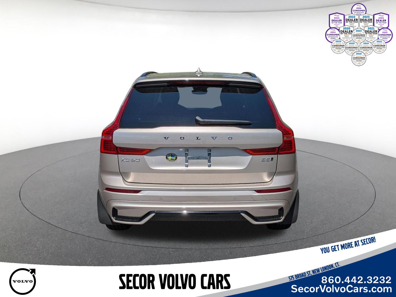 Used 2023 Volvo XC60 B5 Plus w/ Climate Package AWD/4WD image 8