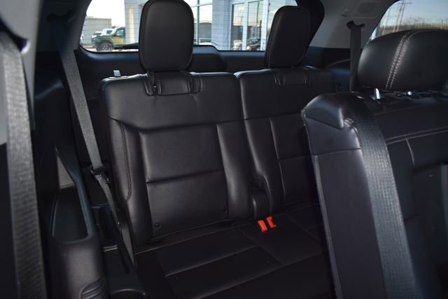Used 2024 Ford Explorer Limited image 47