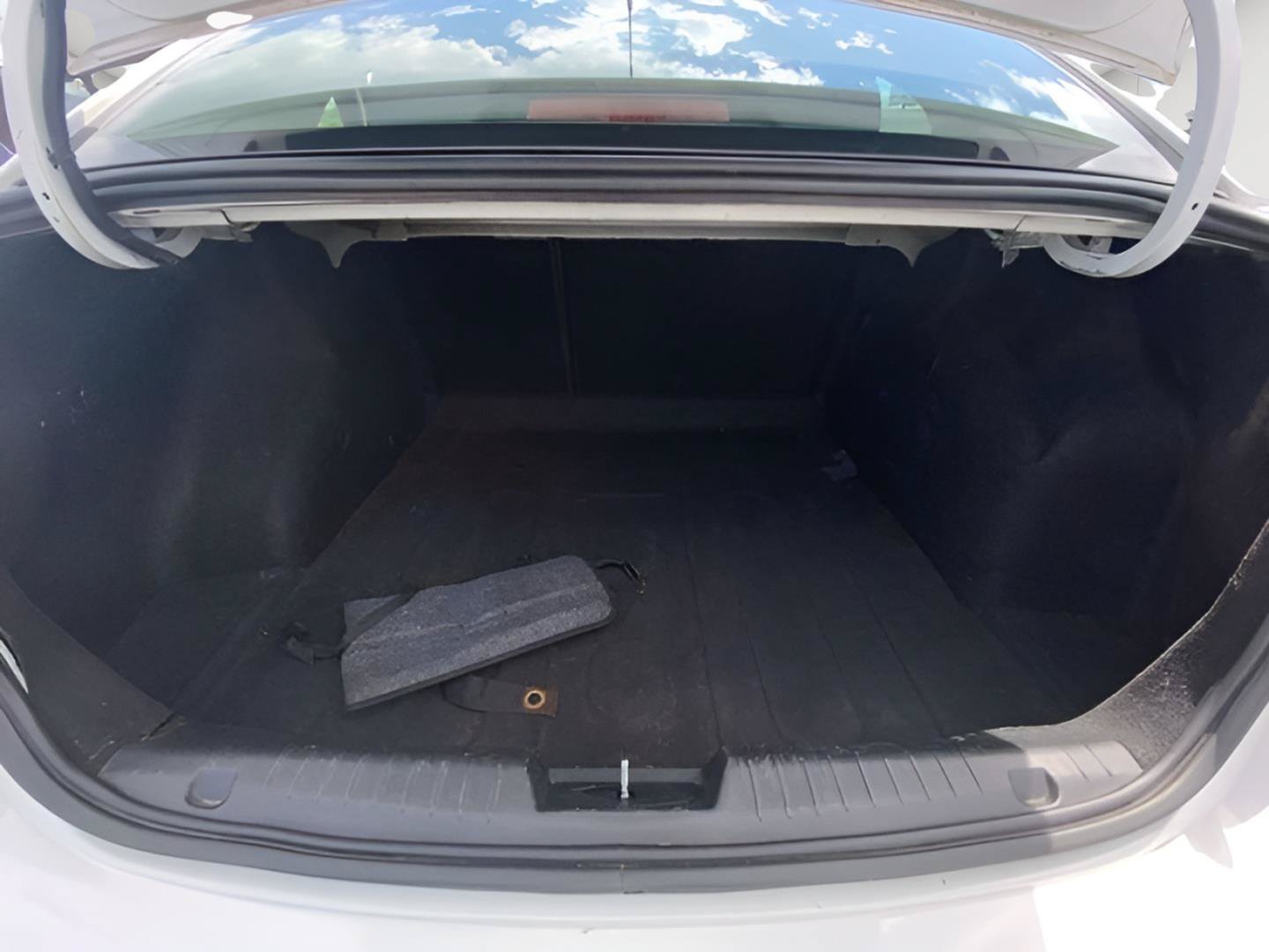 Used 2014 Chevrolet Cruze LT FWD image 5