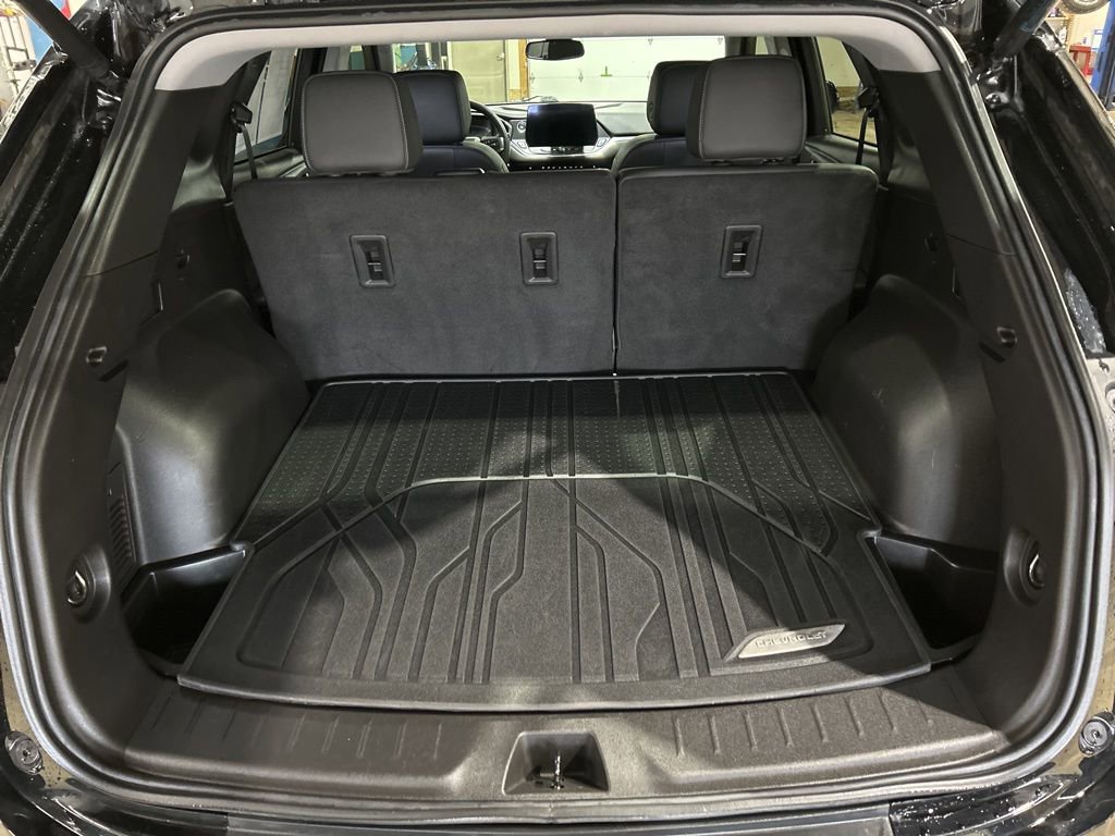 Used 2023 Chevrolet Blazer LT w/ Midnight/Sport Edition FWD image 14