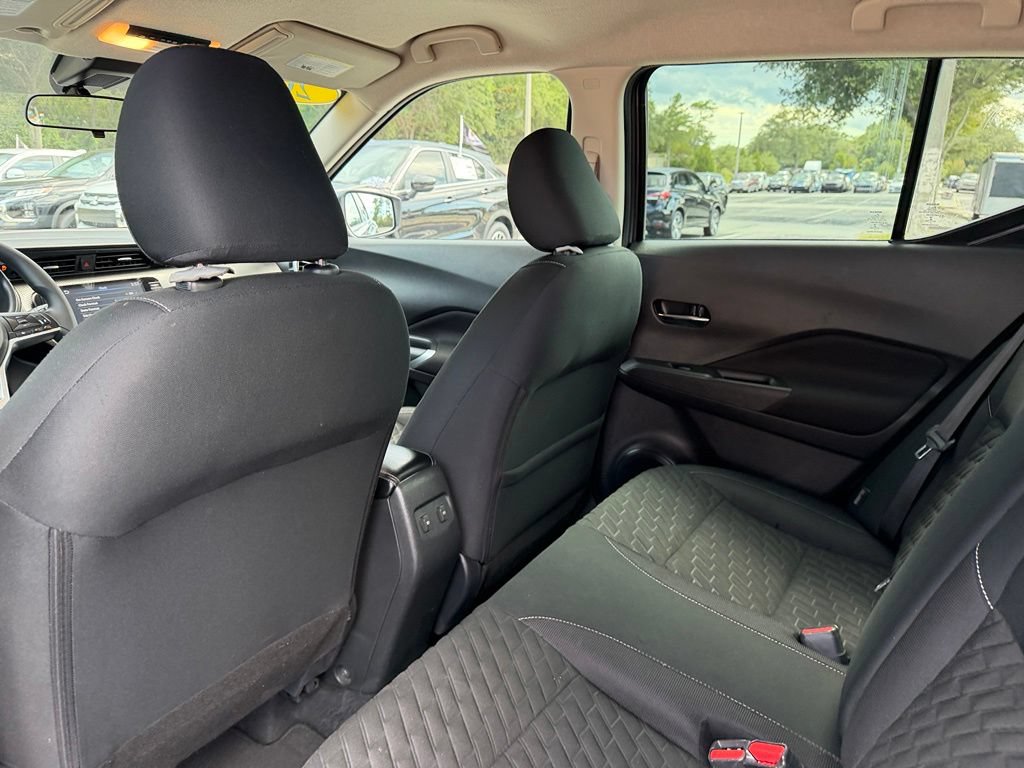 Used 2021 Nissan Kicks SV FWD image 18