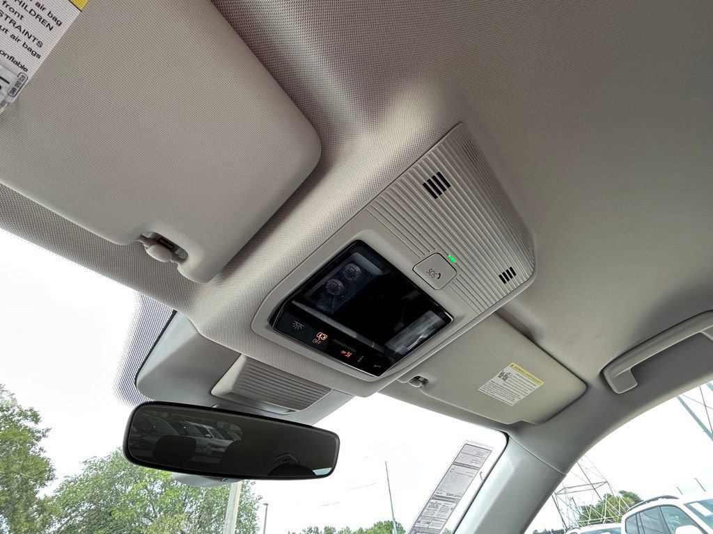 Certified 2025 Volkswagen Tiguan S FWD image 23