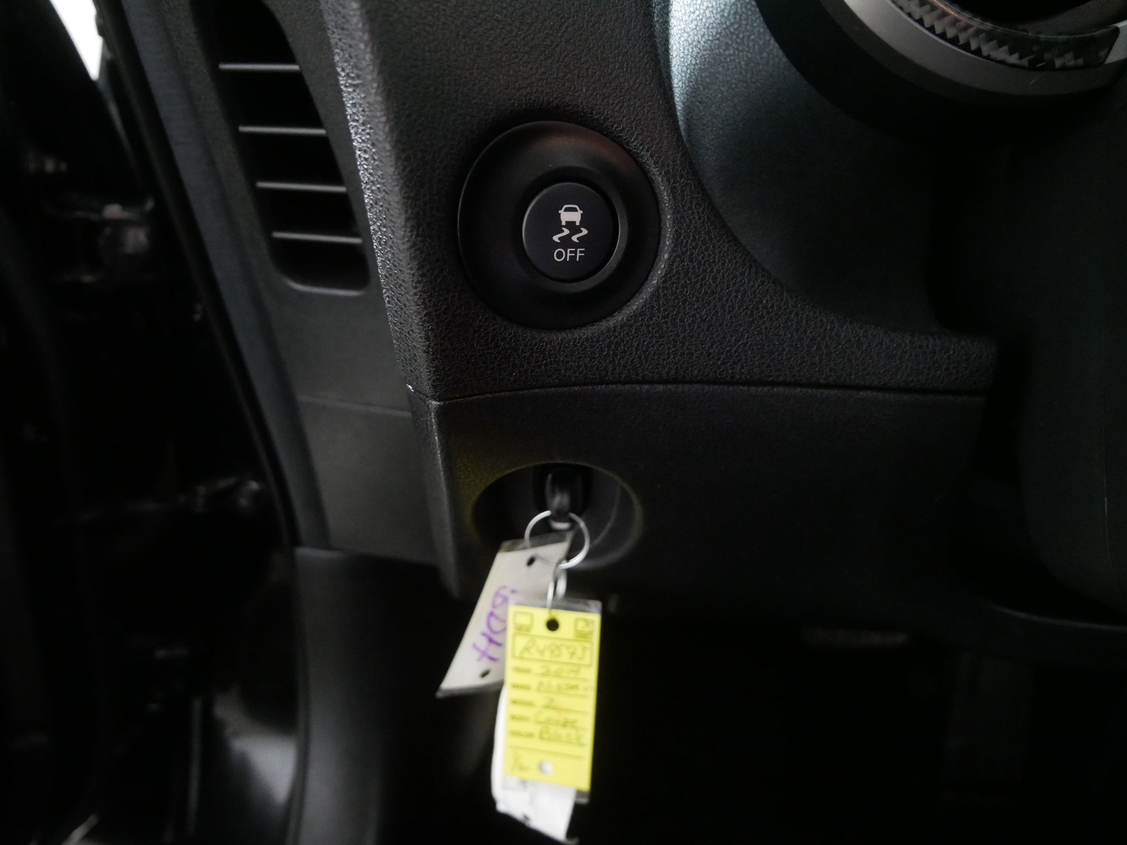 Used 2014 Nissan 370Z Roadster image 26