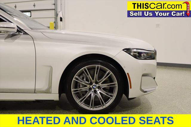 Used 2021 BMW 750i xDrive w/ Executive Package AWD/4WD image 11