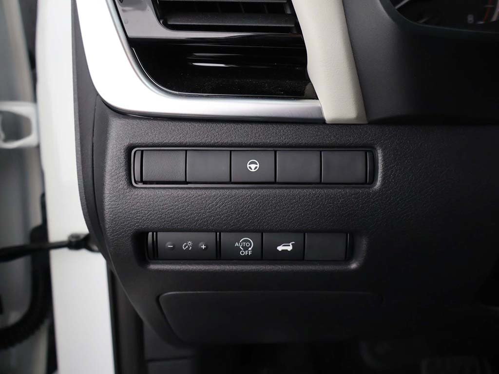 Used 2023 Nissan Rogue SL w/ SL Premium Package FWD image 40
