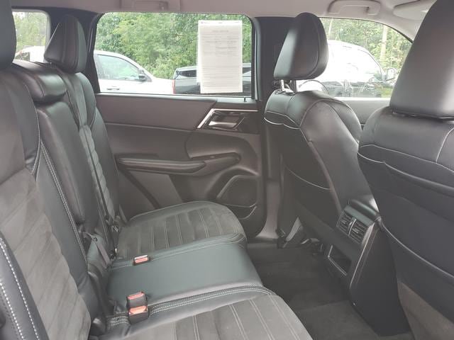 Used 2023 Mitsubishi Outlander SE AWD/4WD image 18