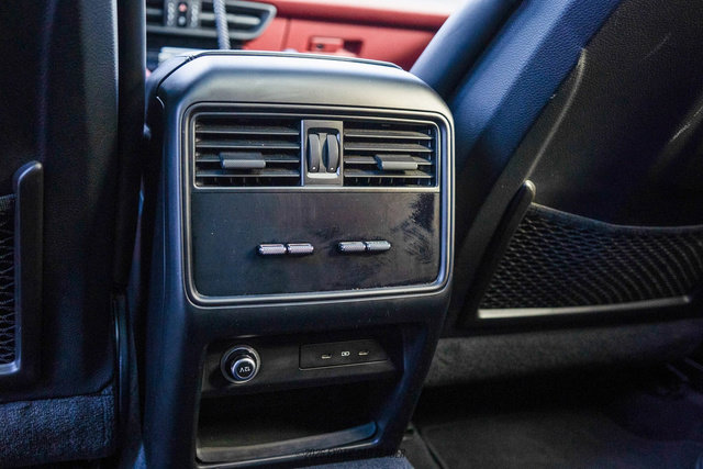 Used 2024 Porsche Cayenne S image 30